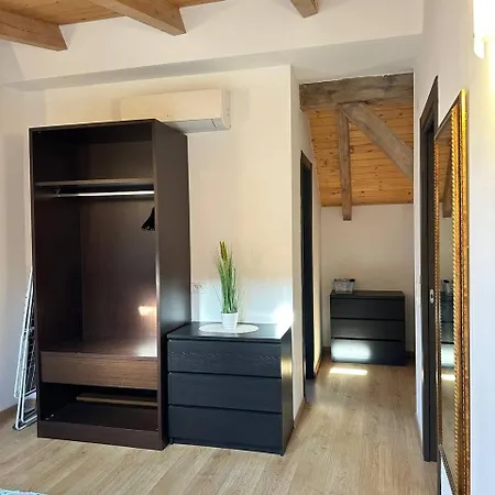 Apartment Riverside Palace