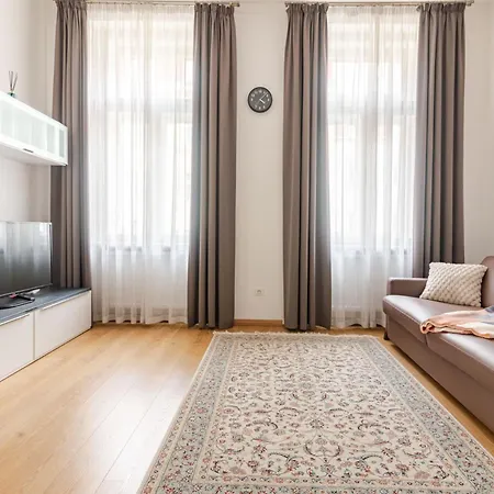 Apartment Riverside Palace *