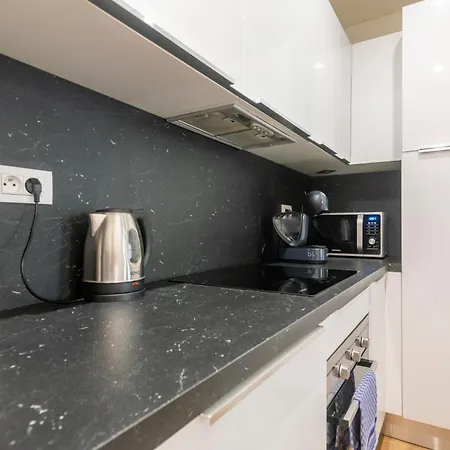 アパート Riverside Palace