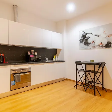 Apartment Riverside Palace *
