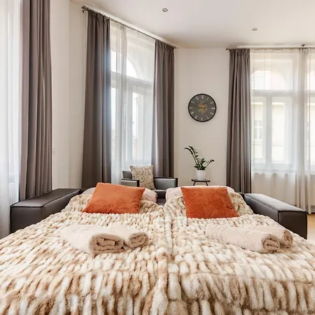 Apartment Riverside Palace Prague