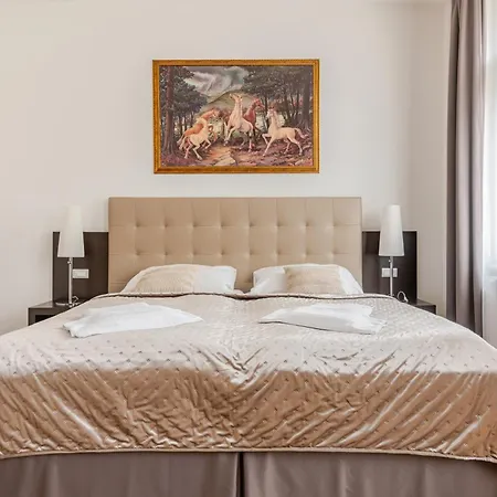 Riverside Palace Apartment Prague