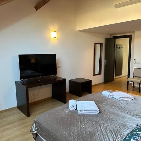 Apartment Riverside Palace