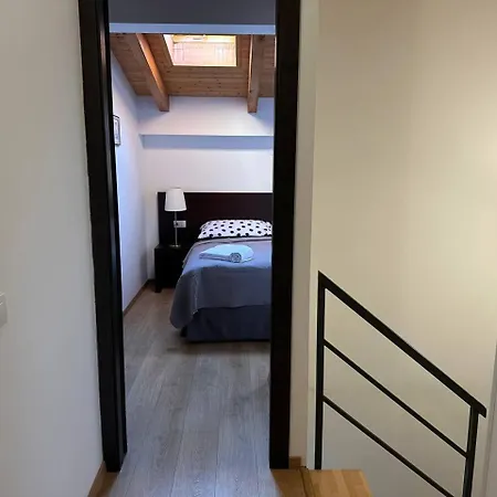 Riverside Palace Apartment Prague