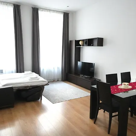 Riverside Palace *
