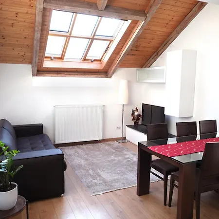 Riverside Palace Apartment Prague