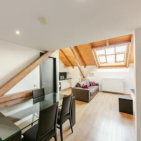 Riverside Palace Apartment Prague